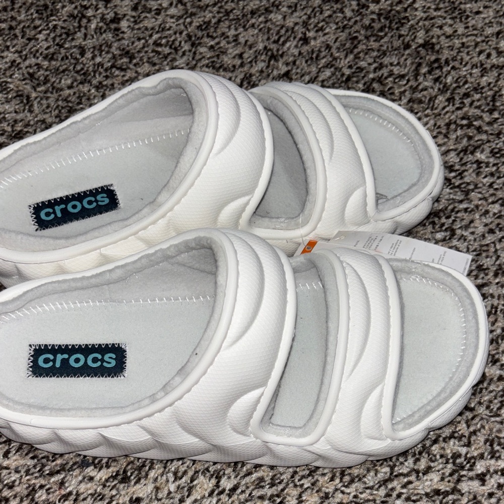 CROCS Unisex Men’s size 6 women’s size 8Classic White Sandals - Picture 4 of 8